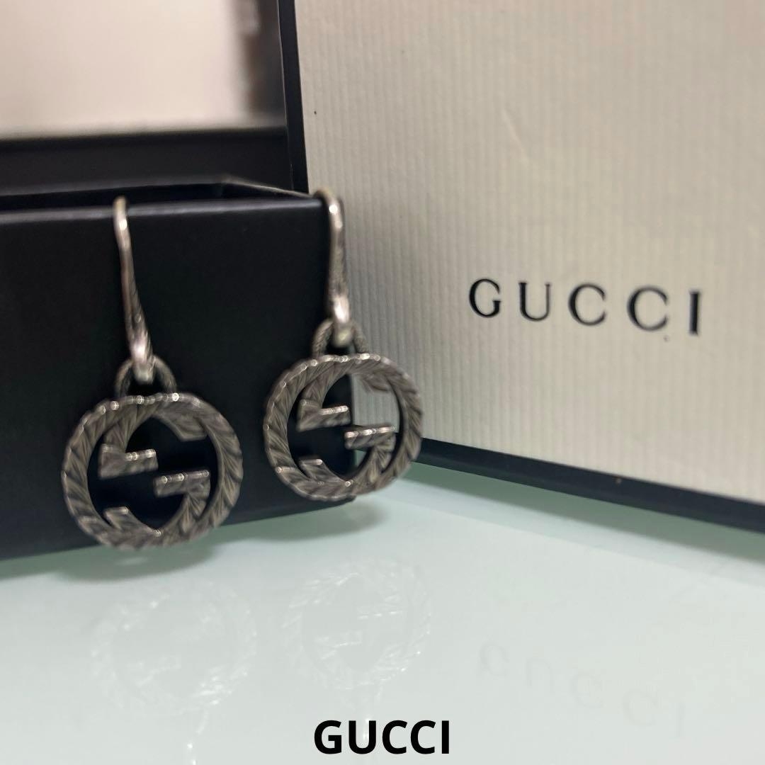 GUCCI（グッチ）　両耳ピアス