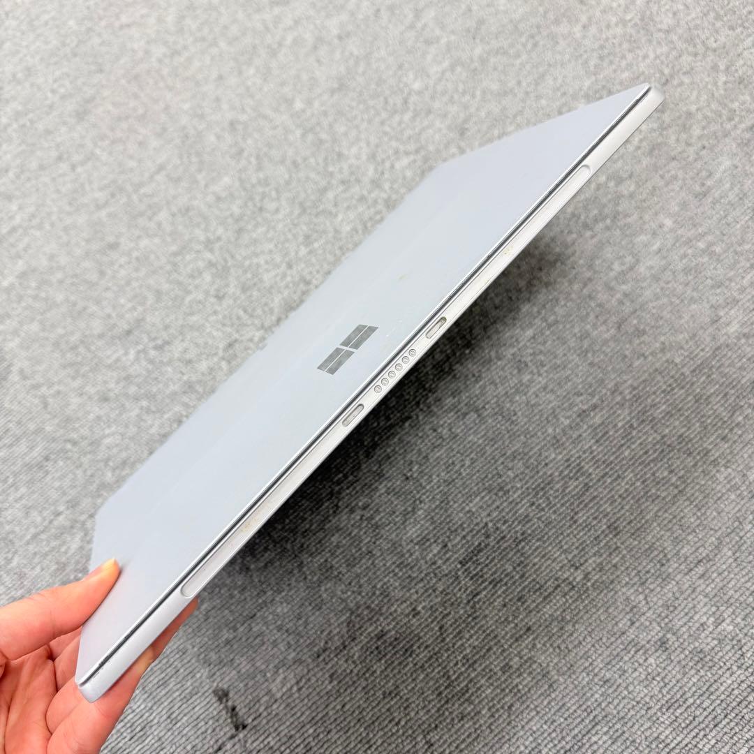 Windowsタブレット本体 Surface Pro 5 4GB / 128GB LTE