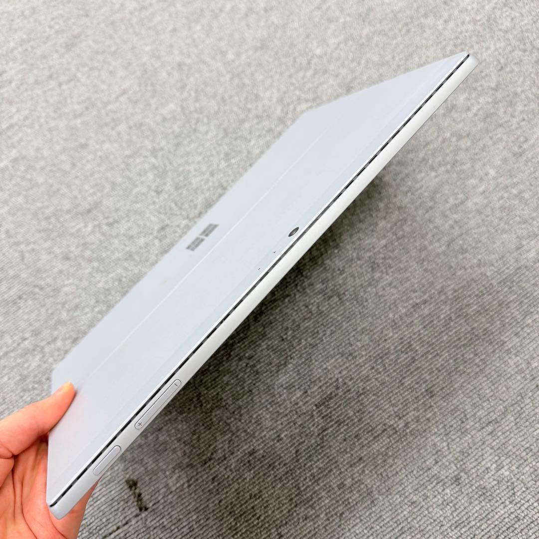 Windowsタブレット本体 Surface Pro 5 4GB / 128GB LTE