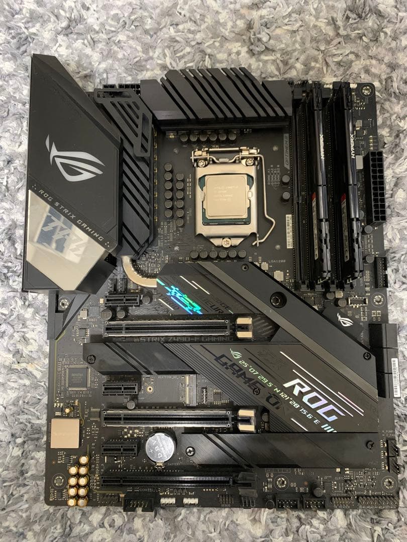 core i7 10700K マザーボードとメモリ32GB付き