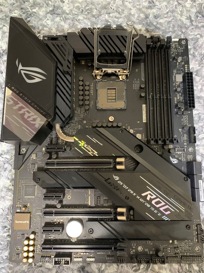 core i7 10700K マザーボードとメモリ32GB付き