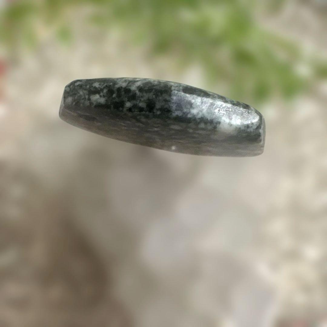 【ゆゆん】遠野龍神石　八卦　縁起の良い八角カット　星型五芒星彫刻入