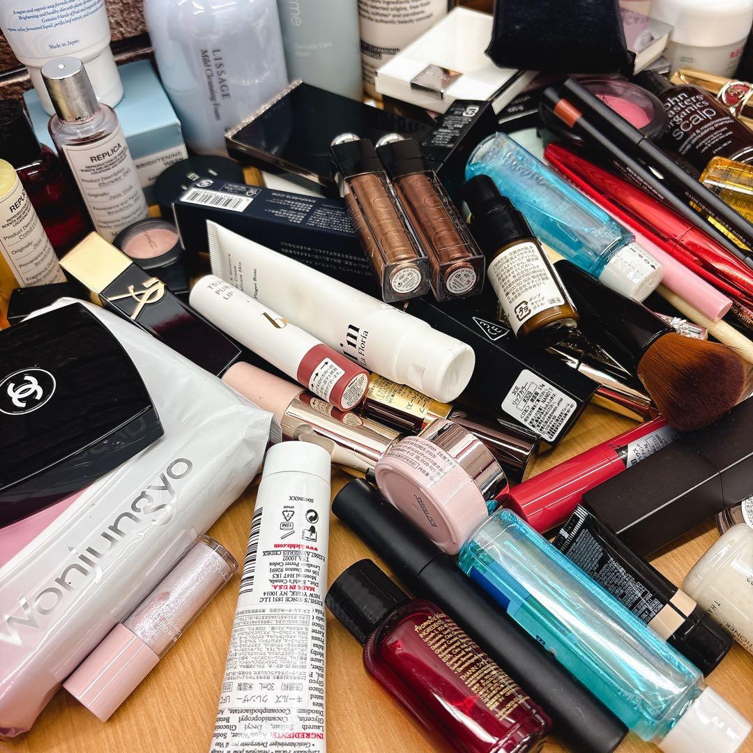 ☆デパコス多め！　コスメ大量まとめ売り　約60点！！