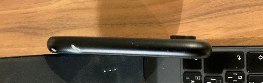 Apple iPhone ブラック XR 本体