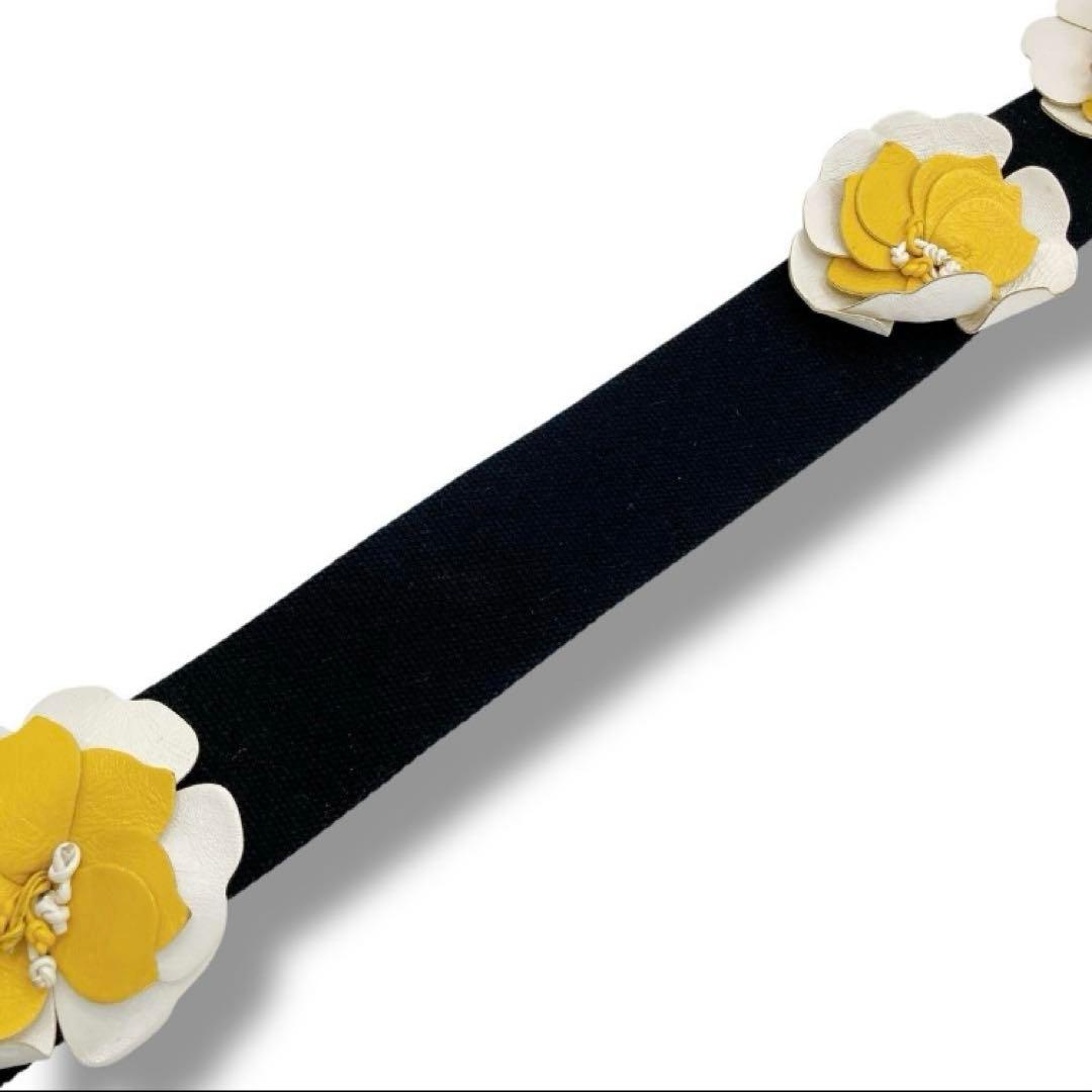 PRADA✨プラダ　ショルダーストラップ　レザー　フラワー　ブラック　肩掛け可能