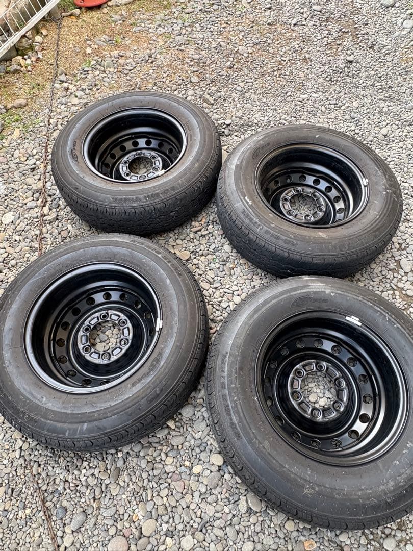 ハイエース　純正ホイール　4本セット エコピア 195/80r15ラジアルタイヤ