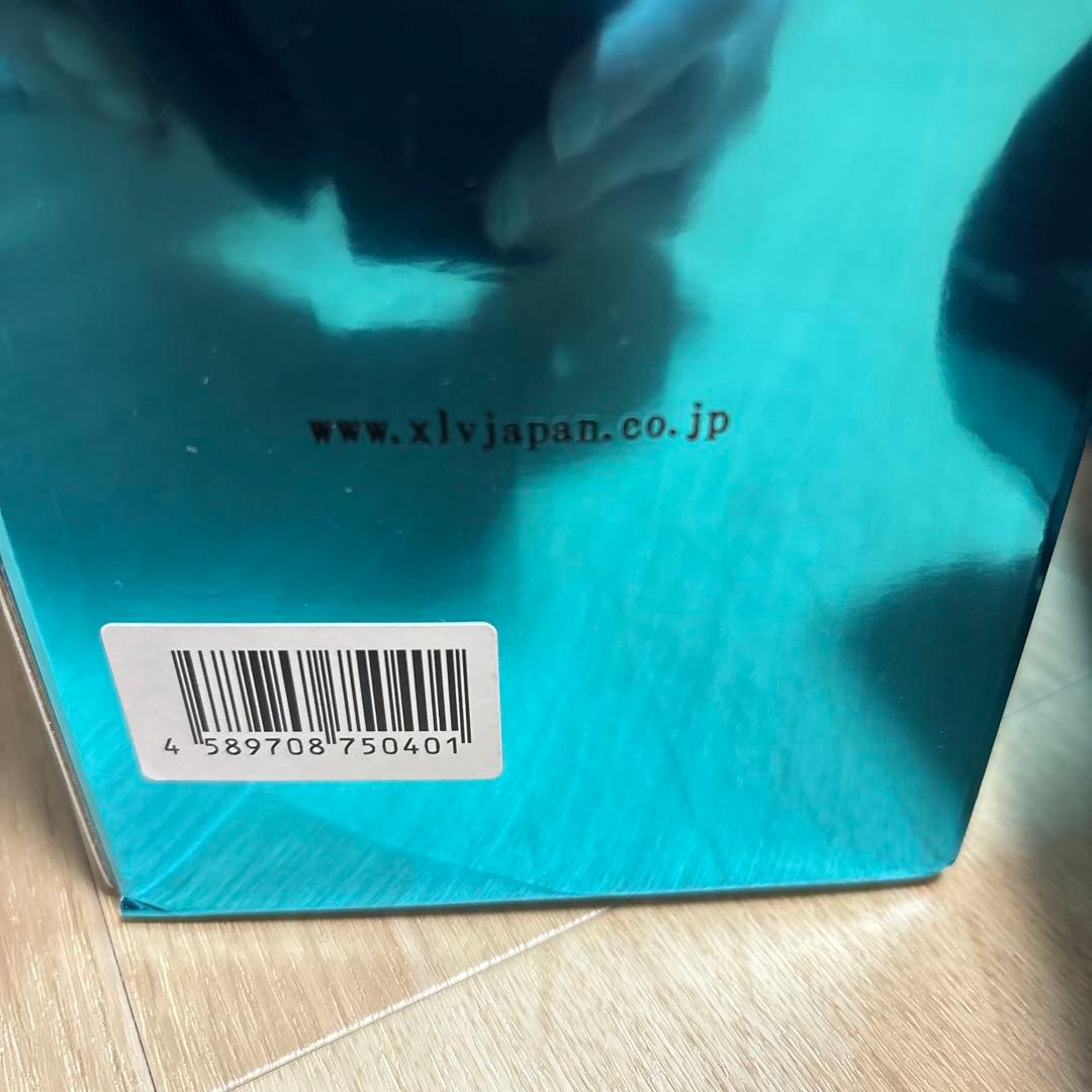 LXIV Champagne Spéciale Demi-Sec 青　ブルー