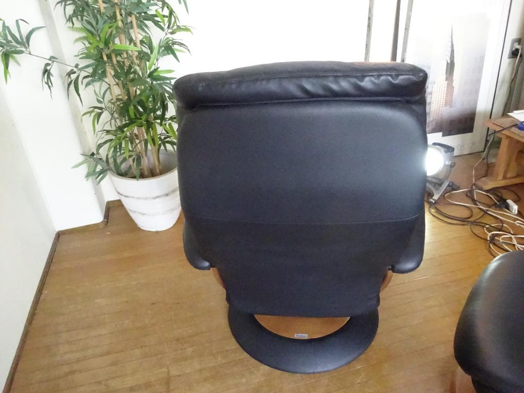 karimoku/カリモク　ディレトーレ　リクライニングチェア＆オットマン　美品