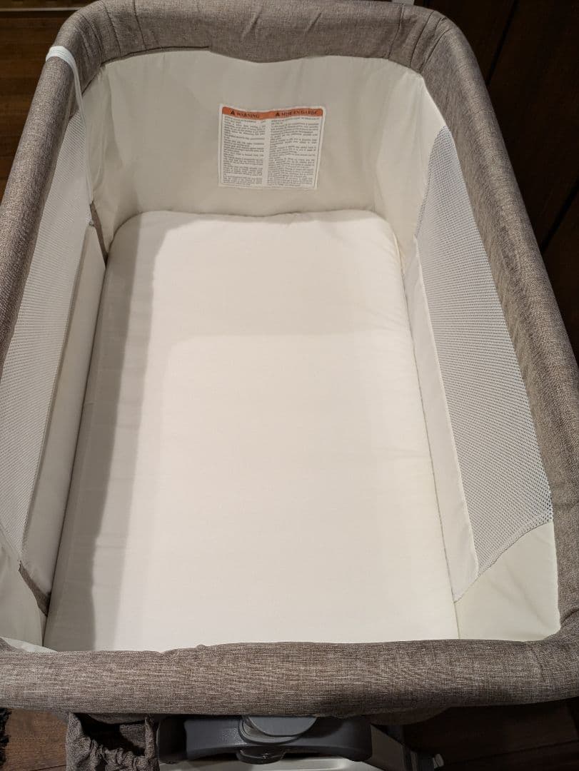 Vinona ベビーベッド　収納袋付き