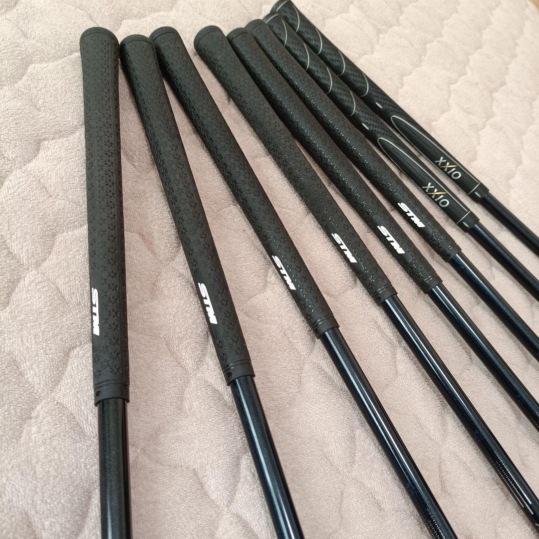 【美品】XXIO ゼクシオ IMPACT POWER FACE ８本　初心者向け