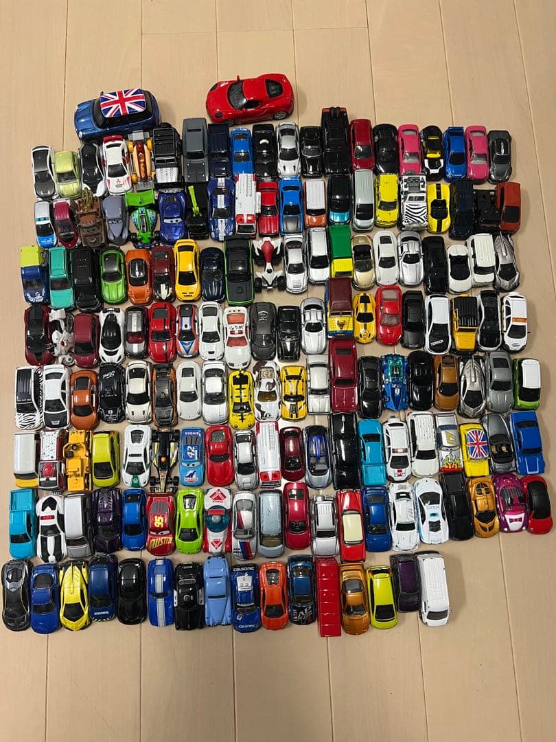 トミカ ミニカー まとめ売り 150台以上