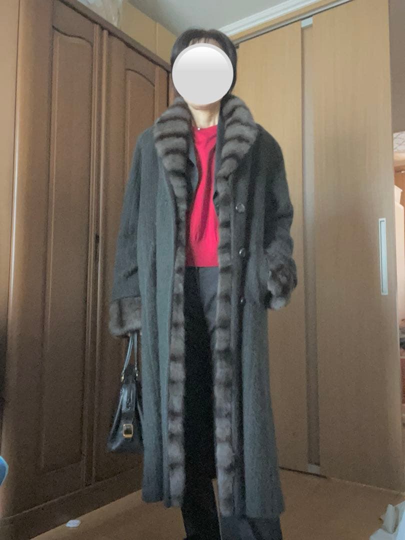 【アキア 】GRES イタリア製生地 モヘアウール　ファー付ロングコート