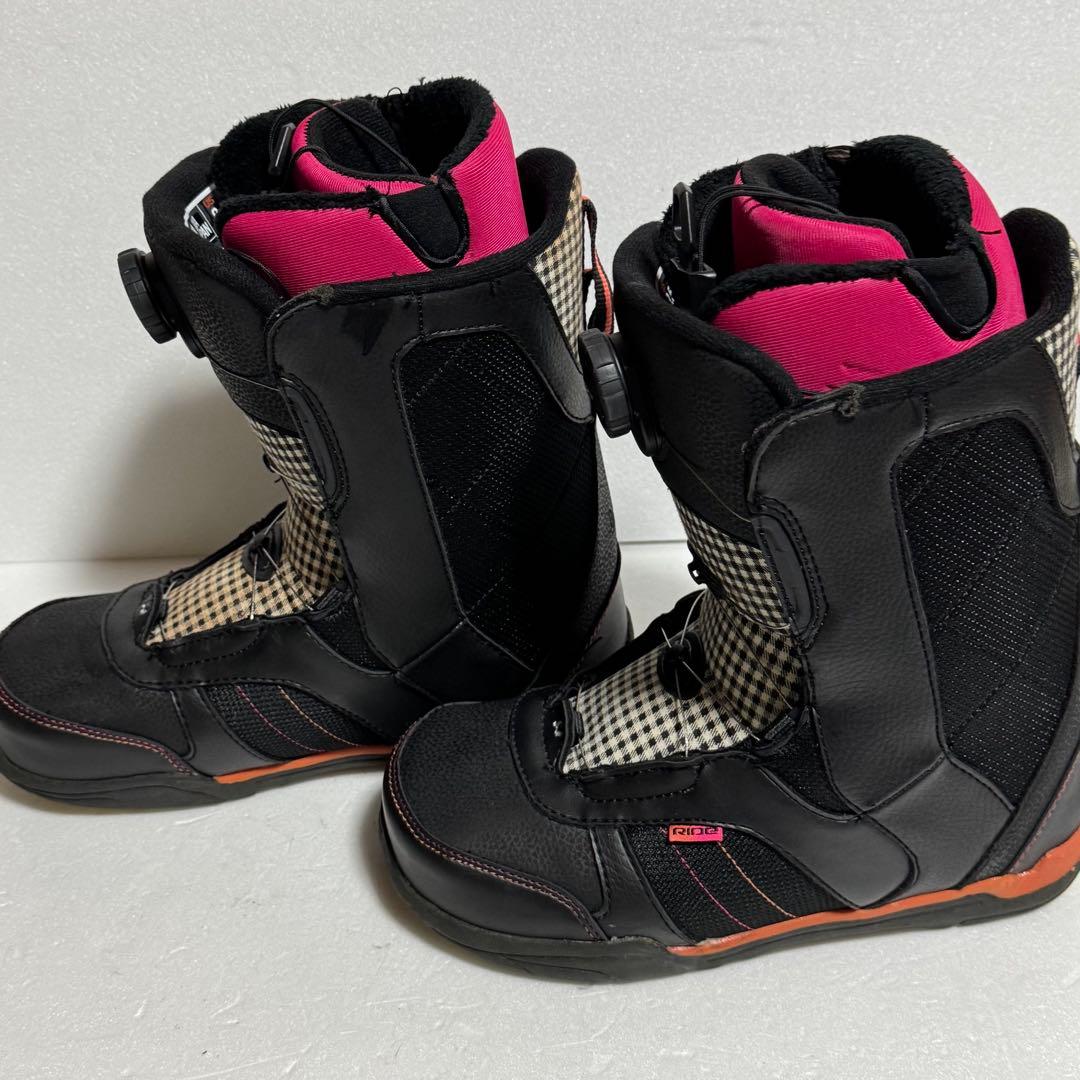 25.5cm 女性用スノーボードブーツ ブラック/ピンク