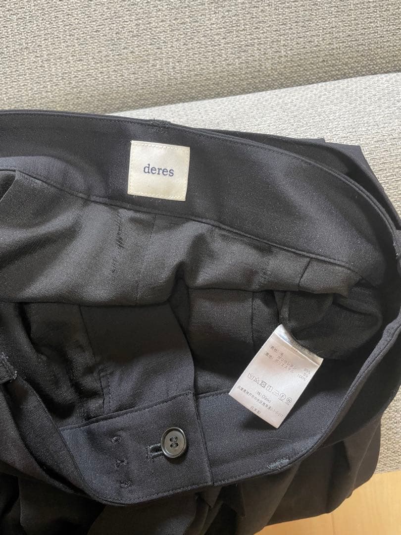 deres ドレープパンツ　1サイズ