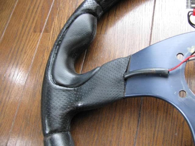 MOMO MARTINI RACING 　マルティニ　レーシング　バージョン