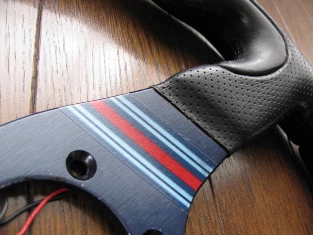 MOMO MARTINI RACING 　マルティニ　レーシング　バージョン