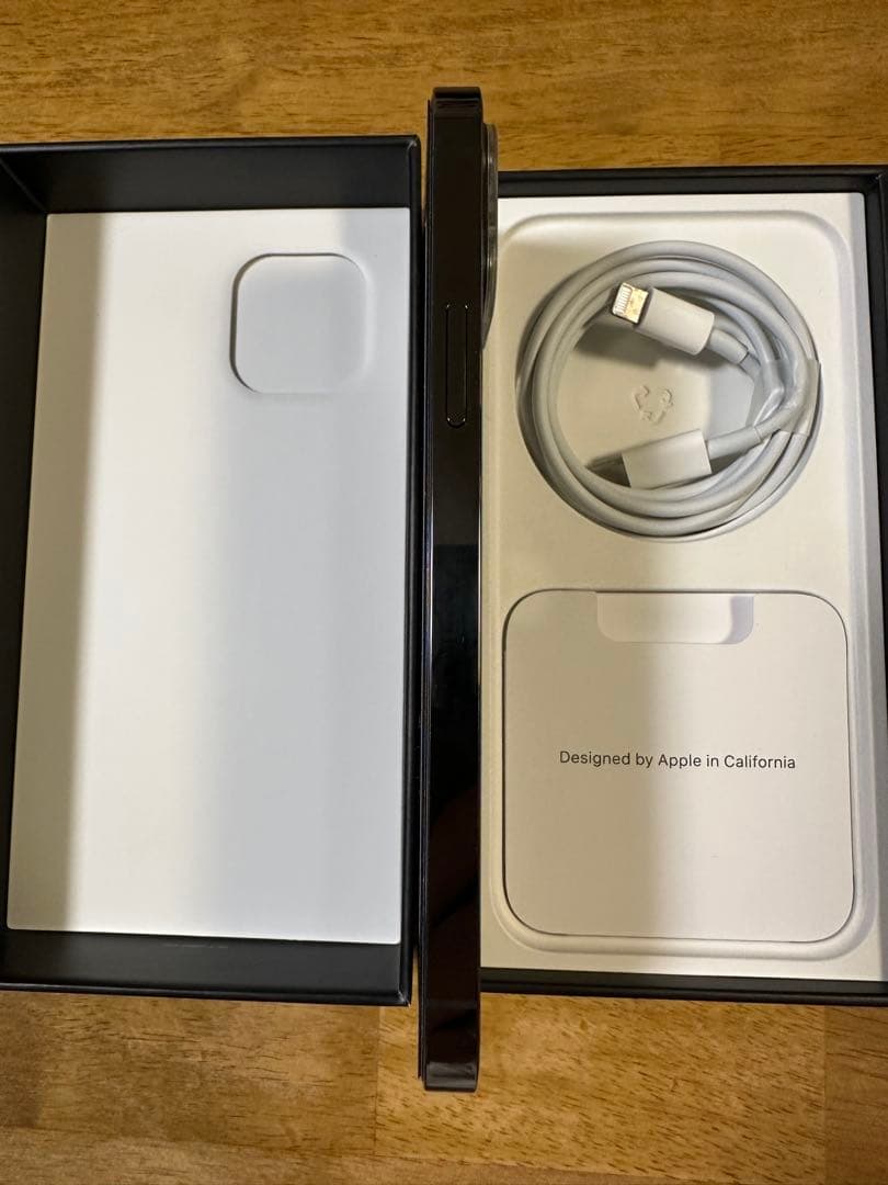 Apple iPhone 12 Pro グラファイト