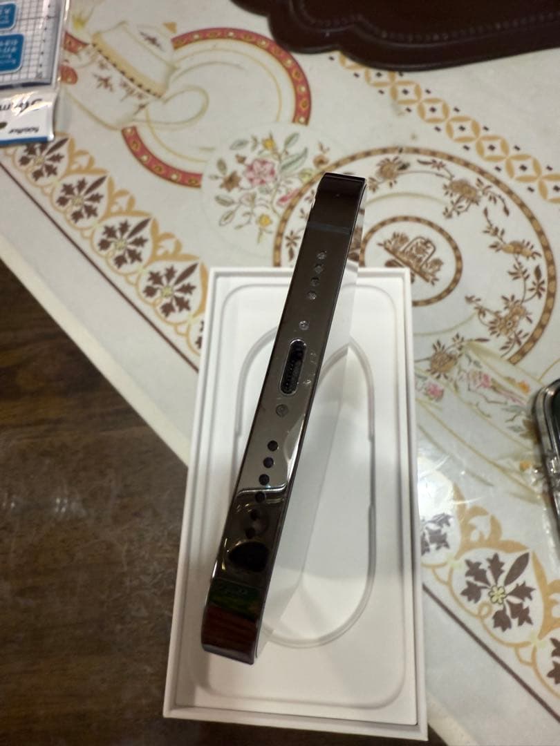 Apple iPhone 12 ProMaxグラファイト 本体