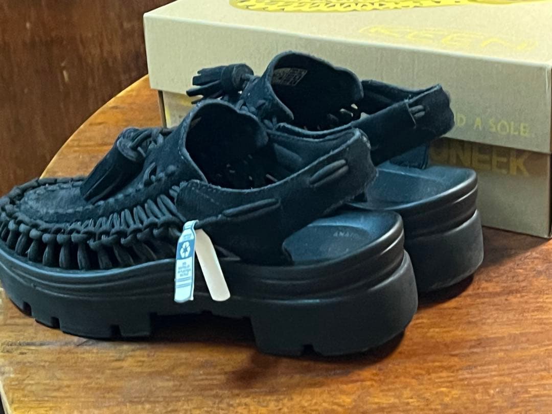 keen uneek plt タッセル　keen ユニーク