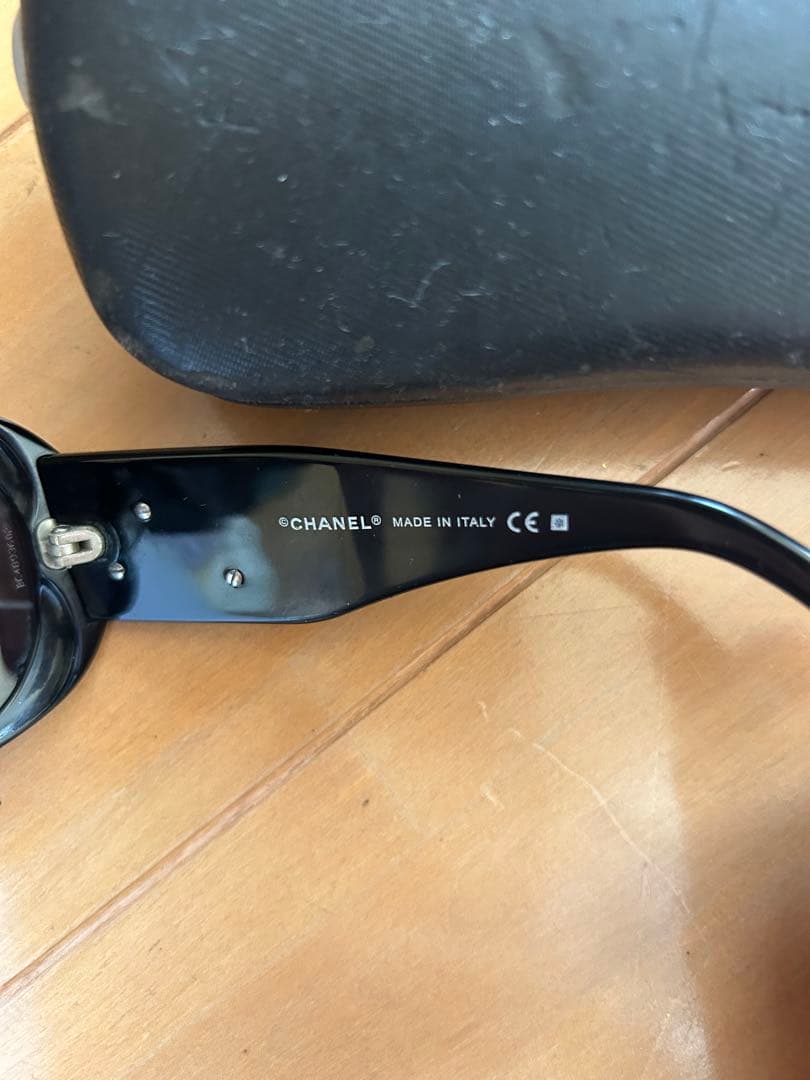 CHANEL ブラック サングラス 8113