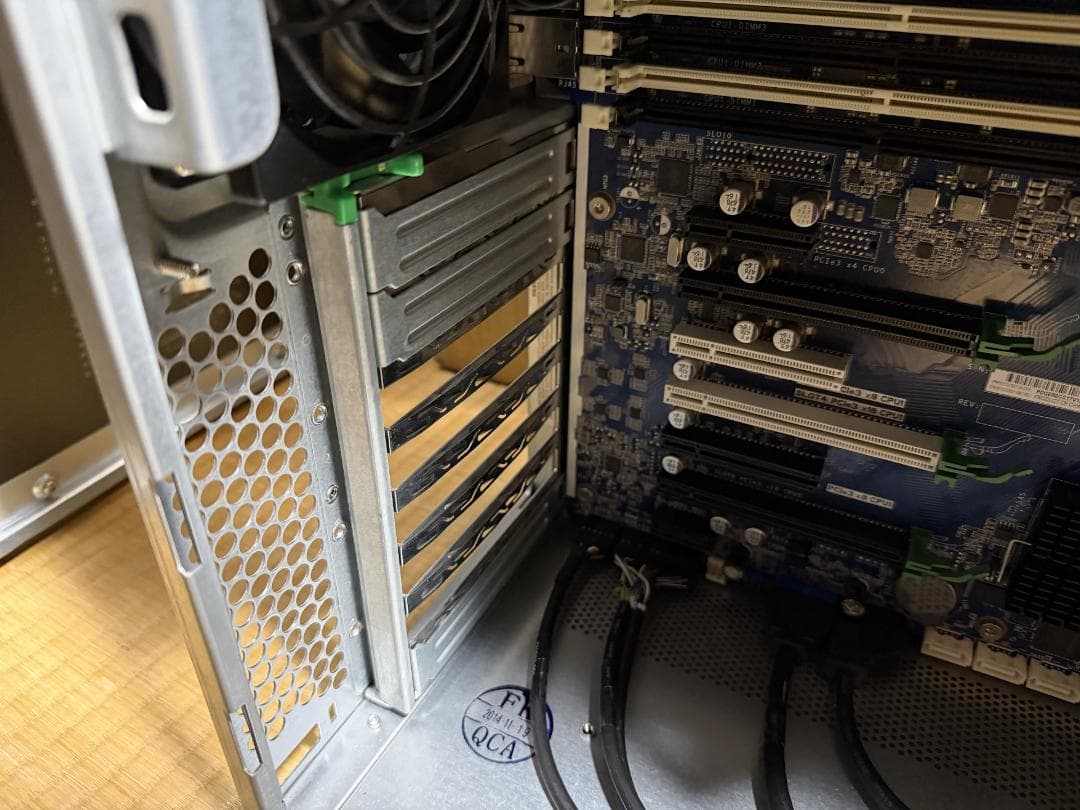 虹*る様 hp Z840 CPU 2X E5-2687W V3 付属