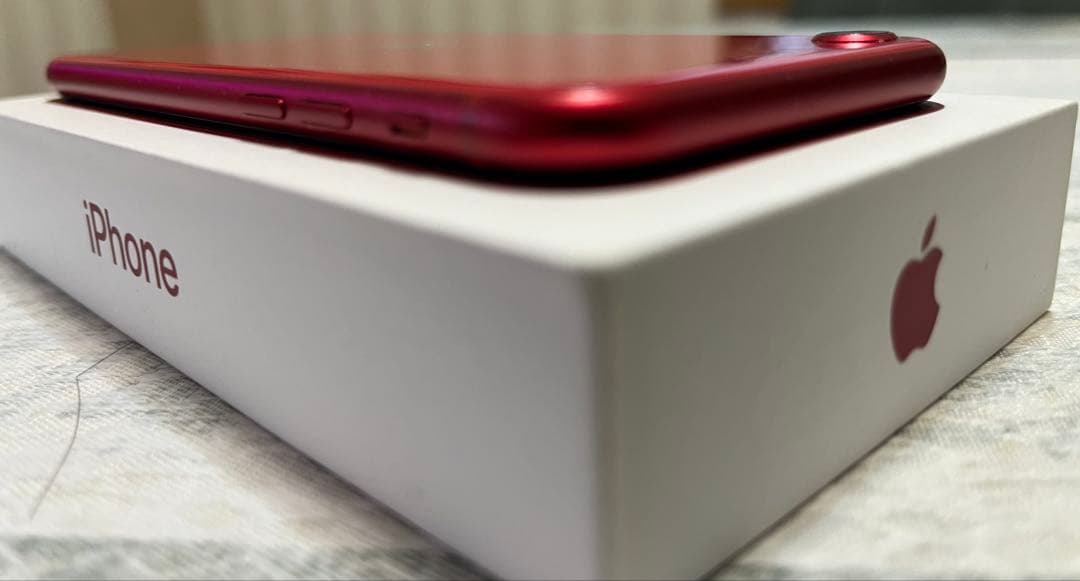 美品iPhone SE 第2世代　64GB PRODUCT(RED)