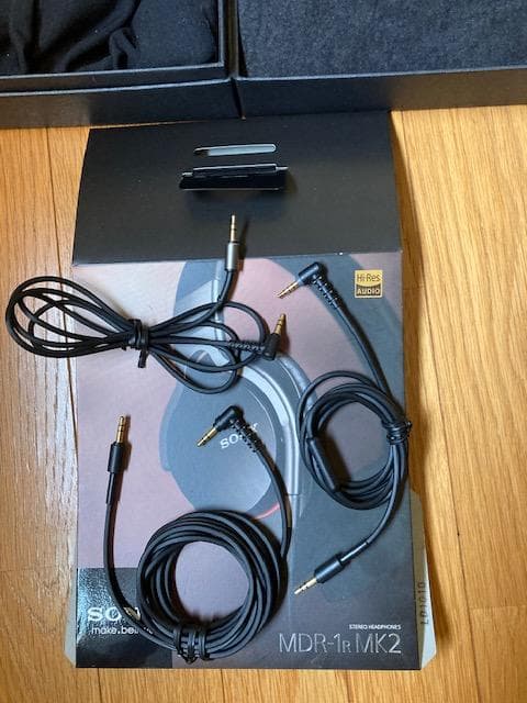 【新品同様】SONY　MDR-1R MK2　有線リケーブルヘッドホン