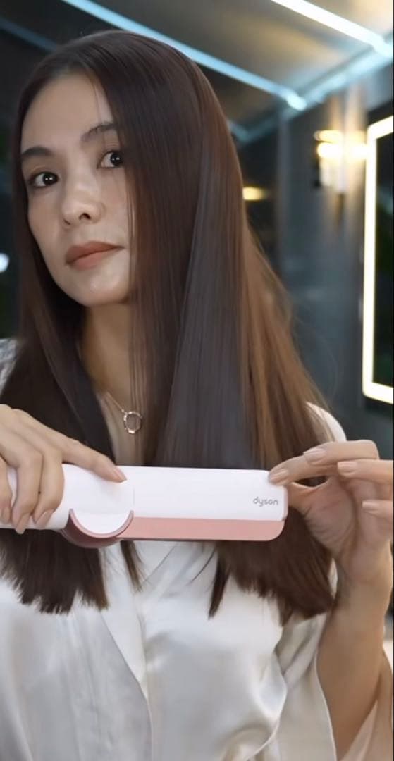 Dysonストレイトナー ダークブルー風の力でストレート　タキマキ