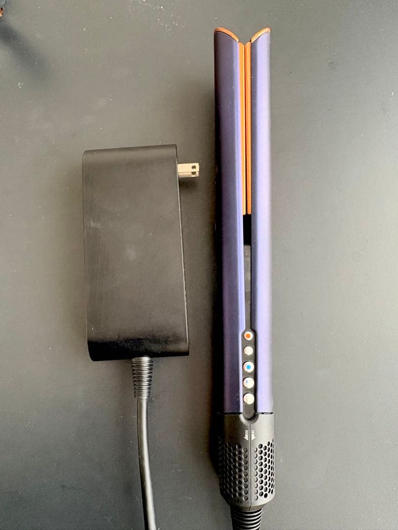 Dysonストレイトナー ダークブルー風の力でストレート　タキマキ