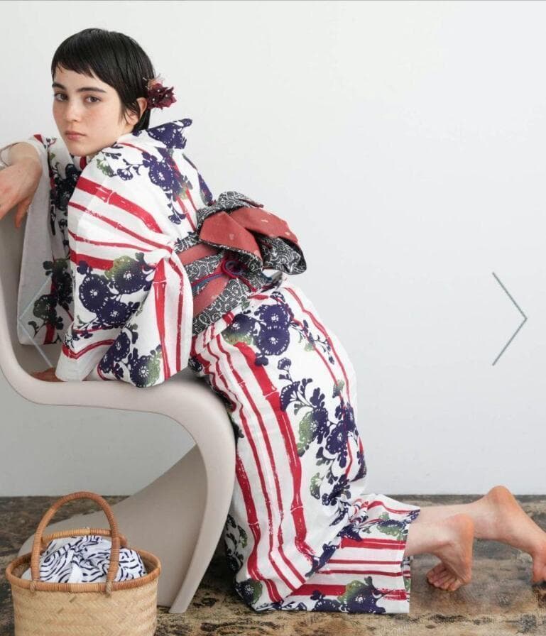 画像の帯、お任せ帯締め、お任せ下駄つき◆◆◆気品紅竹と菊影絵浴衣