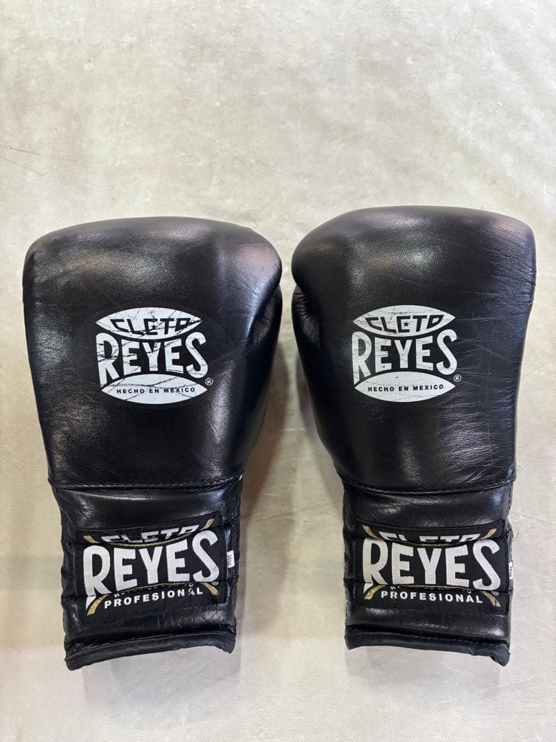 レイジェス　14oz 紐式　黒色　 REYES 14oz スパーリング用