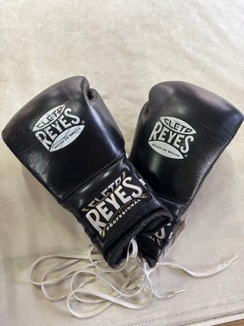レイジェス　14oz 紐式　黒色　 REYES 14oz スパーリング用