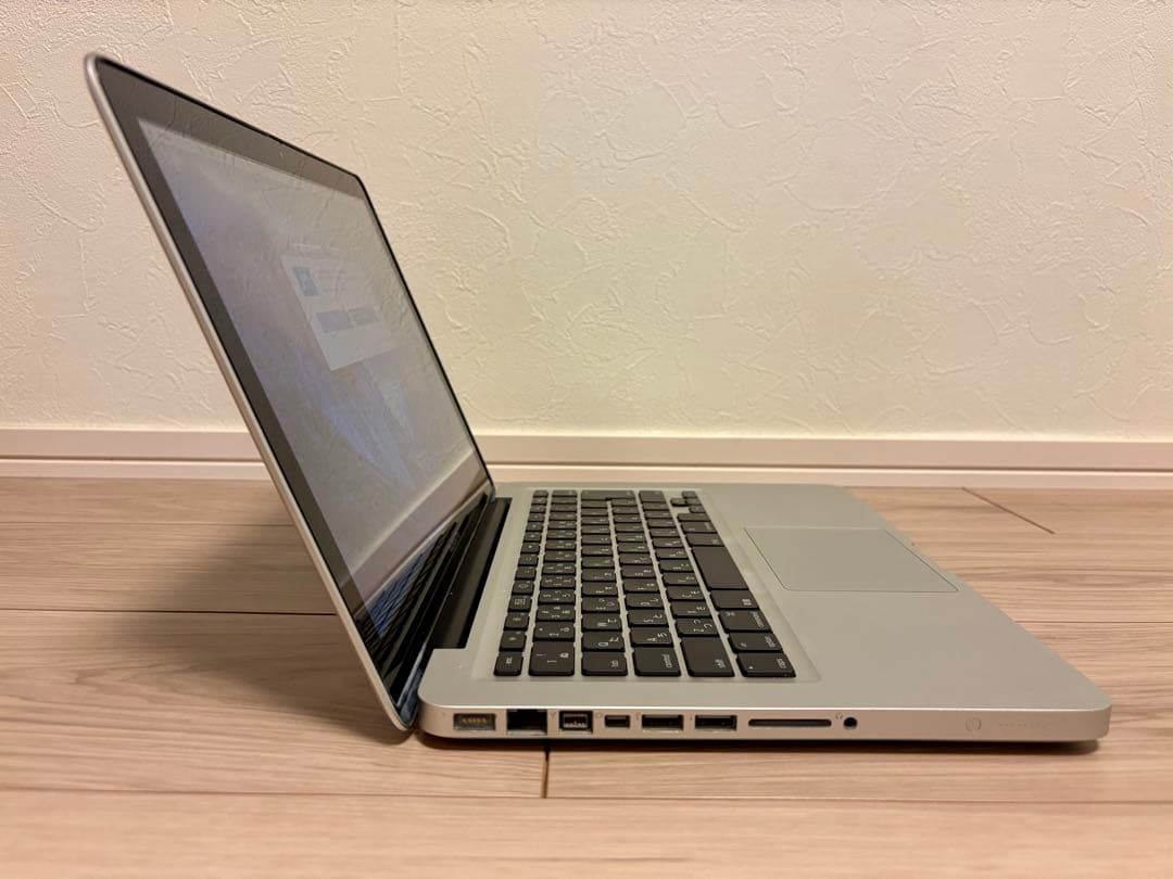 ✨お値打ち出品✨★ MacBook Pro 13インチ （2009）シルバー