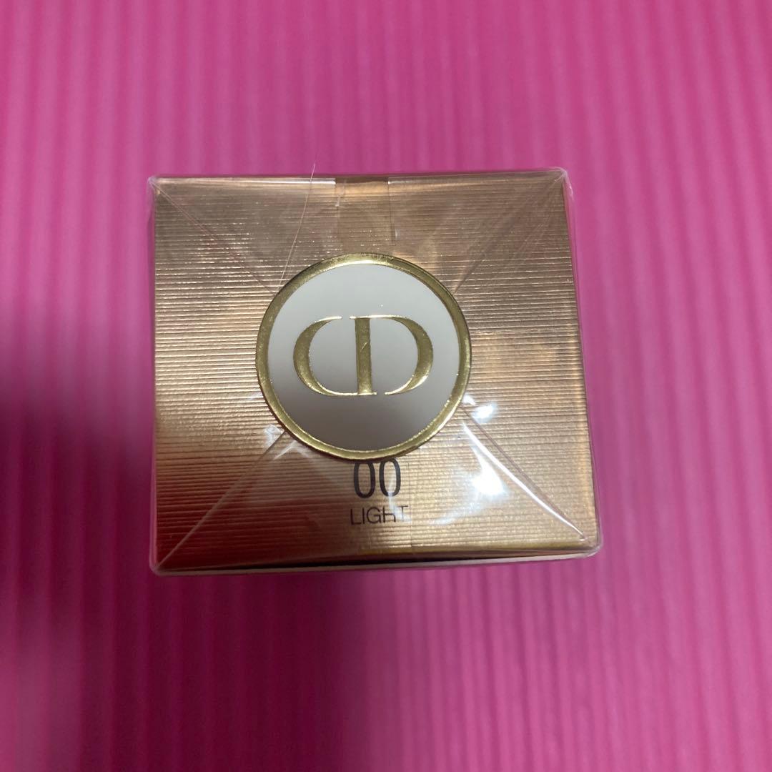 ディオールプレステージホワイトルプロテクターUVミネラルBB 00