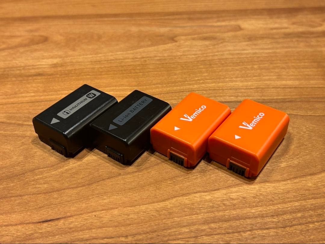 Sony α7 II ミラーレスカメラ バッテリー4個付き