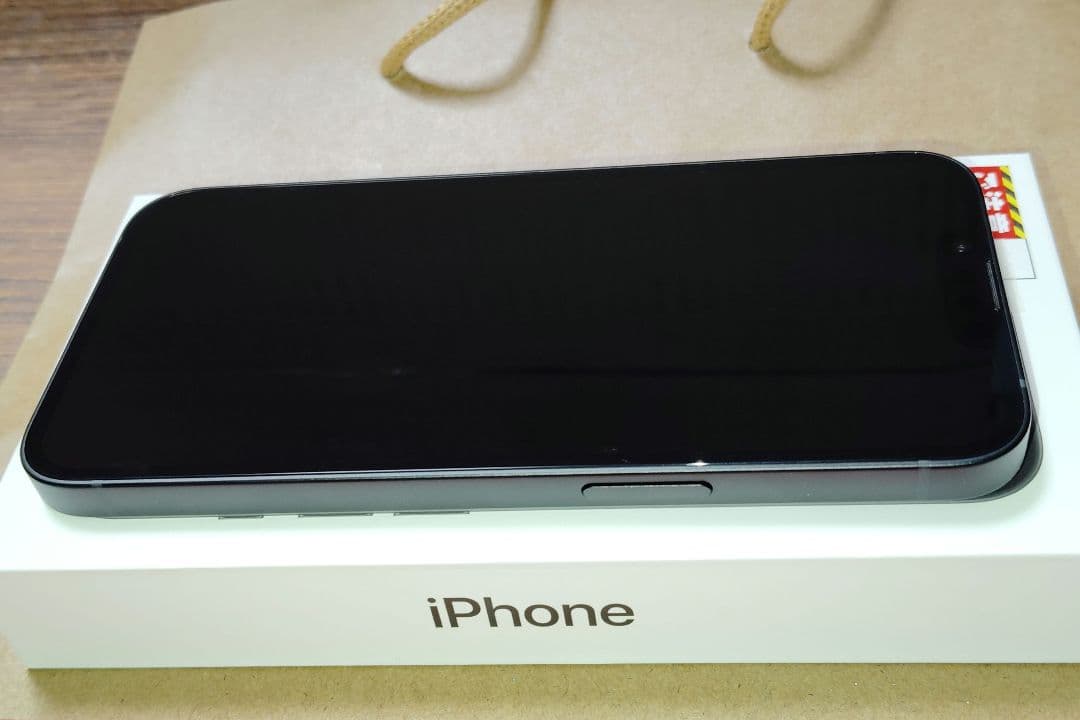 Apple iPhone16e 128GBブラック SIMフリー(docomo)