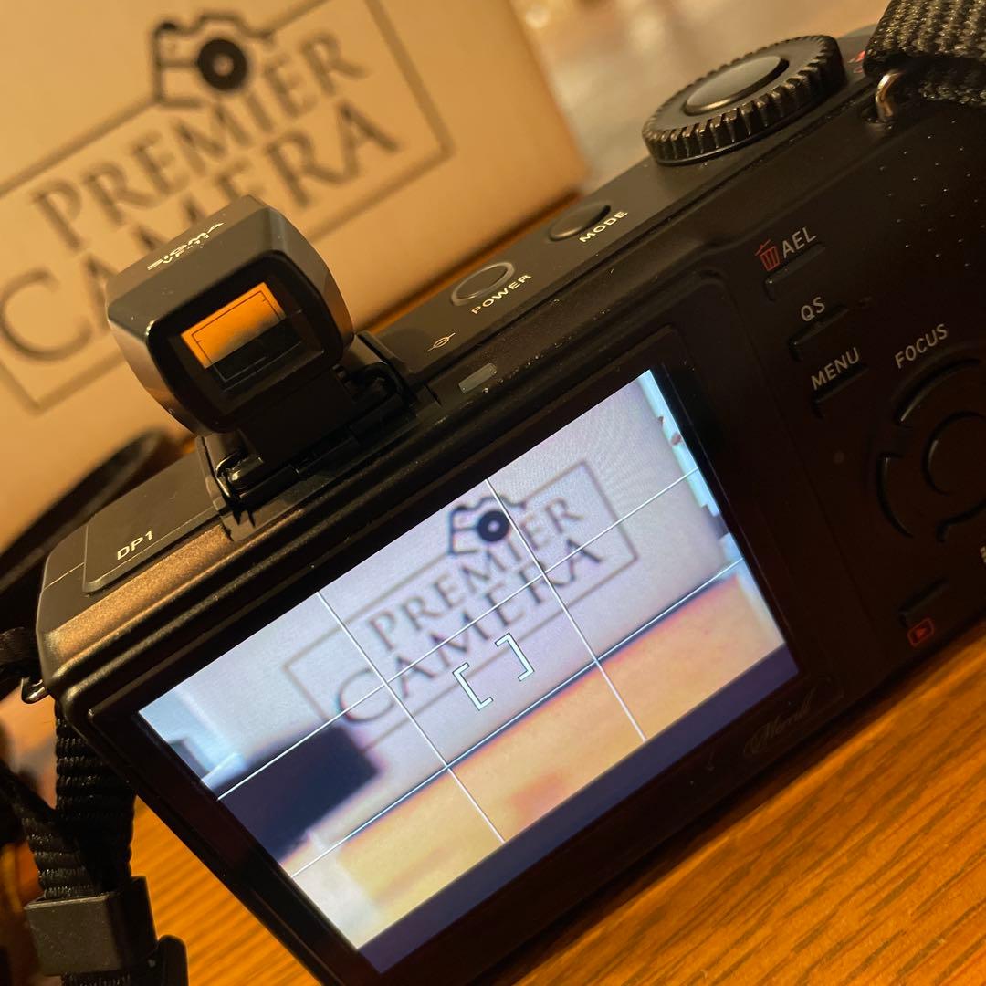 SIGMA DP1 Merrillコンパクトデジタルカメラ