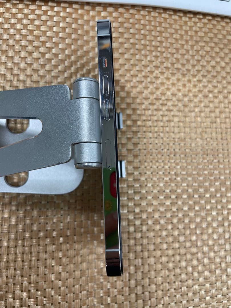 iPhone 13 Pro 256 GB シルバーSIMフリー【3573】