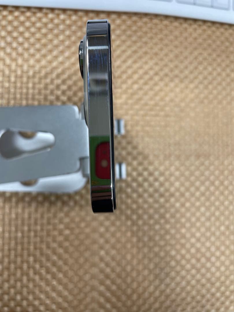 iPhone 13 Pro 256 GB シルバーSIMフリー【3573】