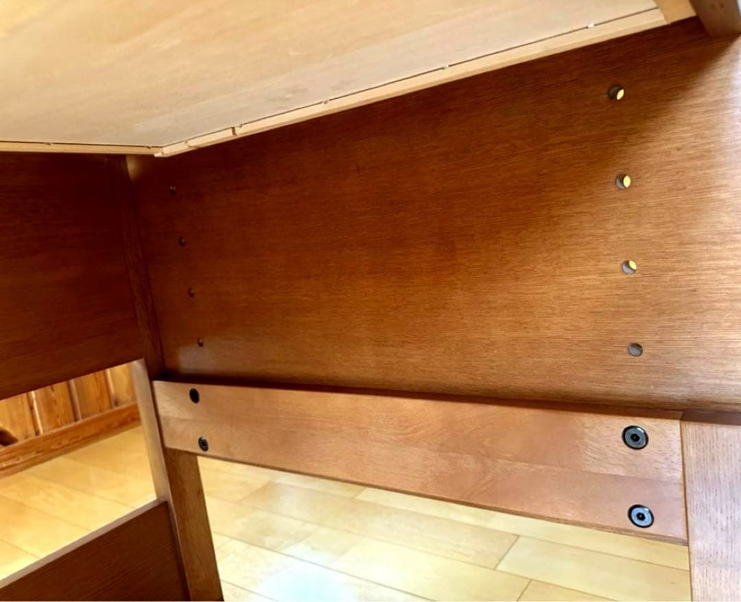 カリモク　【 学習机 】 デスクのみの商品　美品　　引き出しあり　送料込み