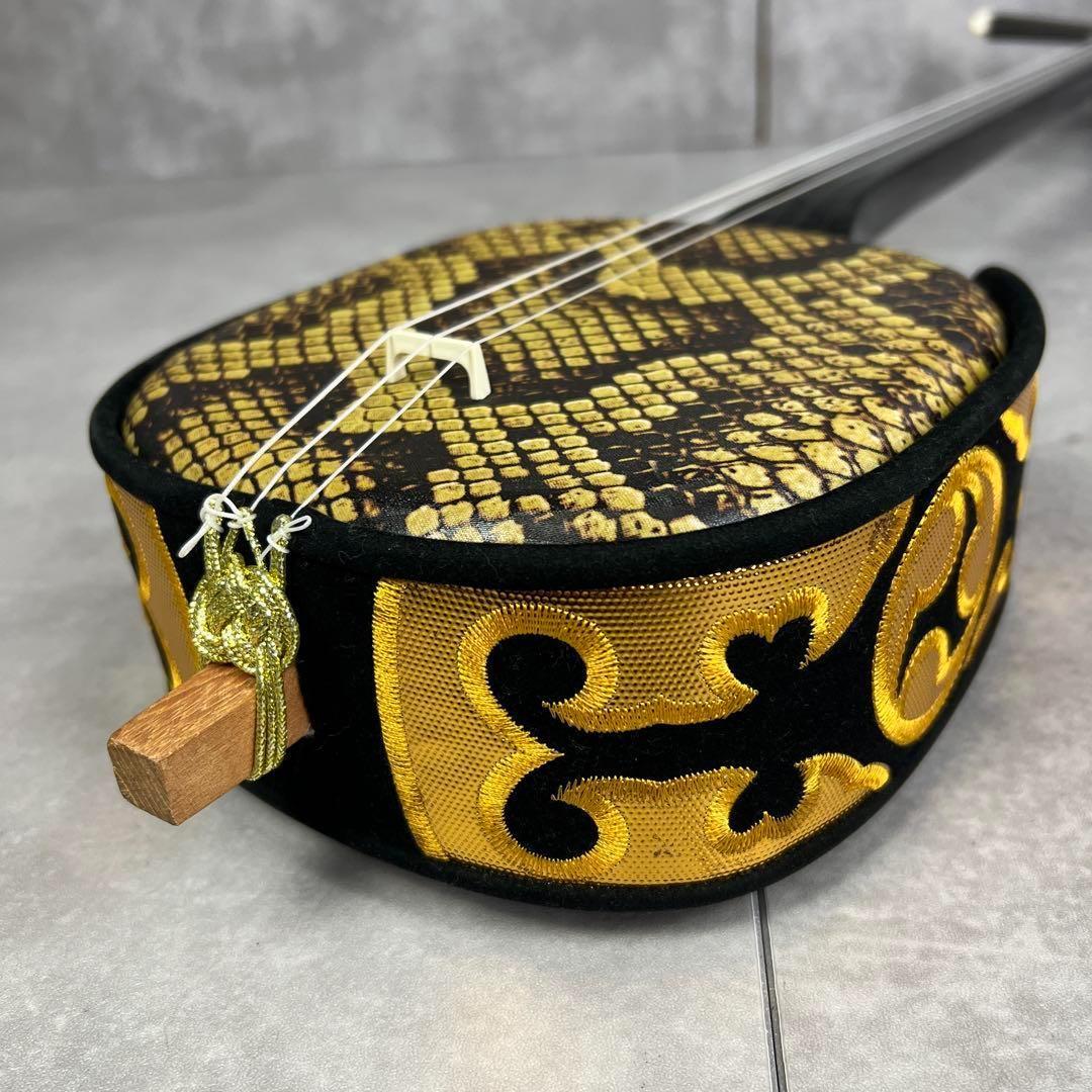 初心者おすすめ　美品　沖縄三線　初心者　2WAYセミハードケース　人口皮　うま