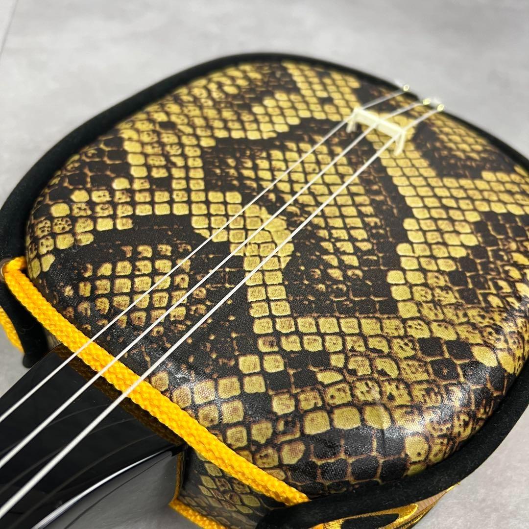 初心者おすすめ　美品　沖縄三線　初心者　2WAYセミハードケース　人口皮　うま