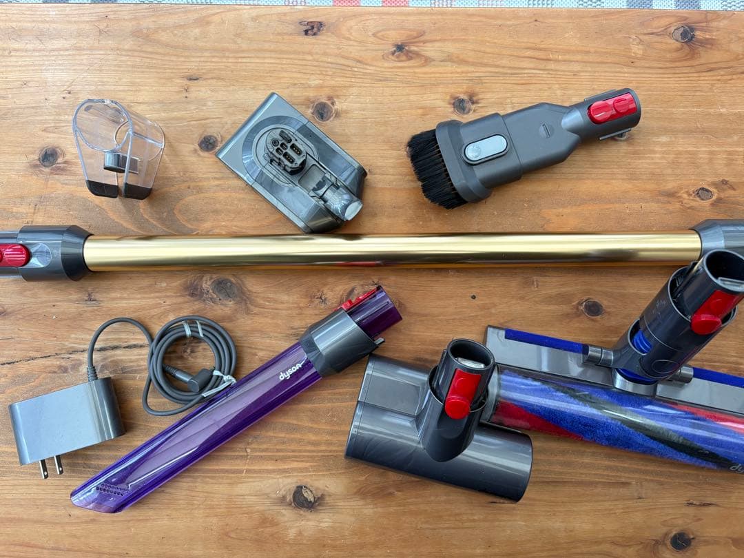 Dyson SV12 V10 本体・アタッチメント 純正バッテリー2個付き