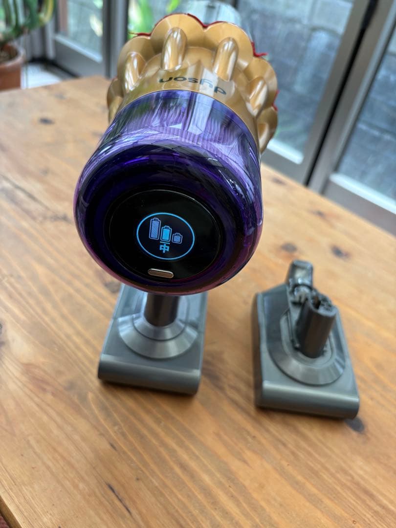 Dyson SV12 V10 本体・アタッチメント 純正バッテリー2個付き