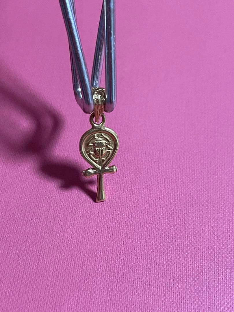 K18 ペンダントトップ　スカラベ　ネフェルティティ　エジプト