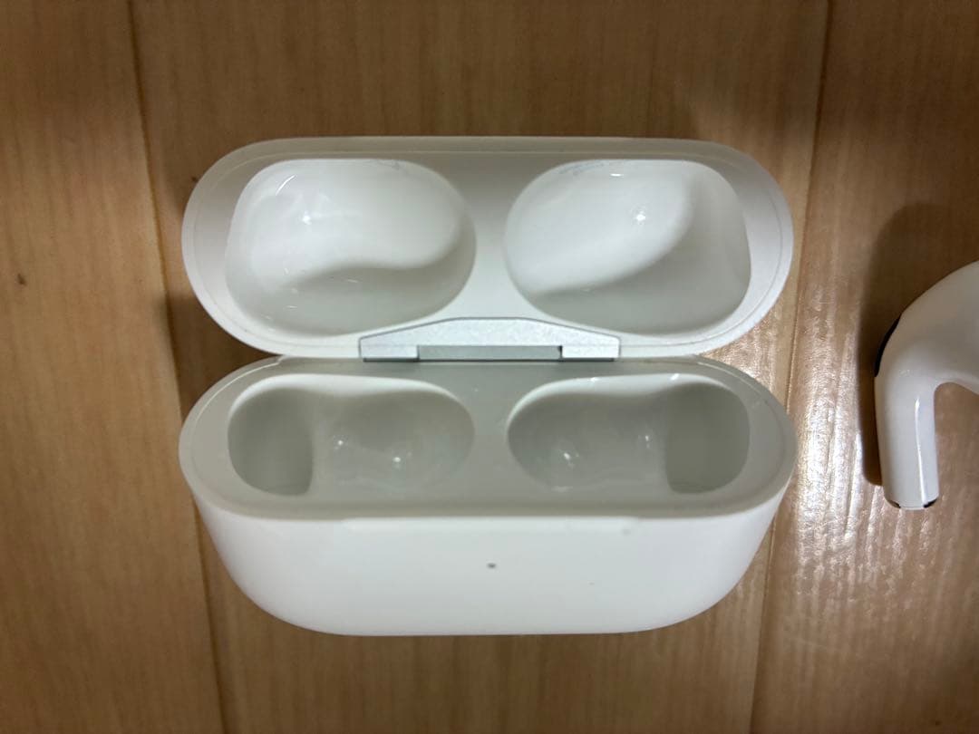 AirPods Pro 第二世代　ケース付き