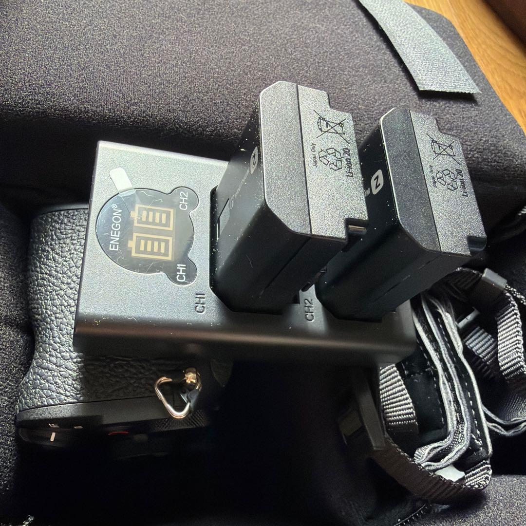 SONYα7C II ILCE-7CM2Lズームレンズキット　64Gメモリー付き