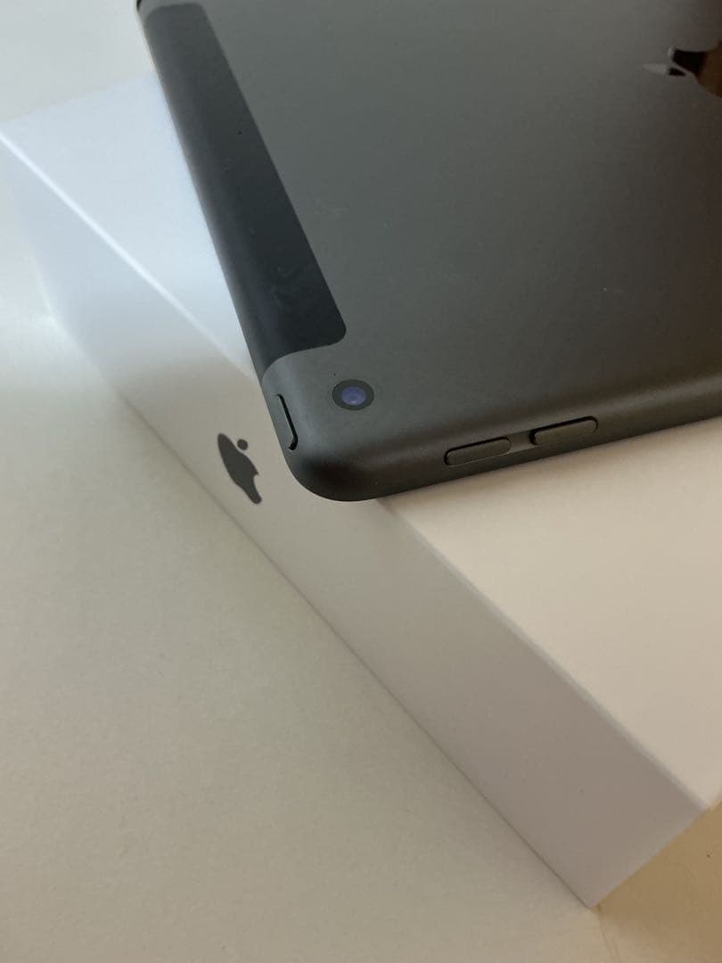 セール中❣️IPAD(第9世代)256GWi-Fi+Cellular⭐️超美品