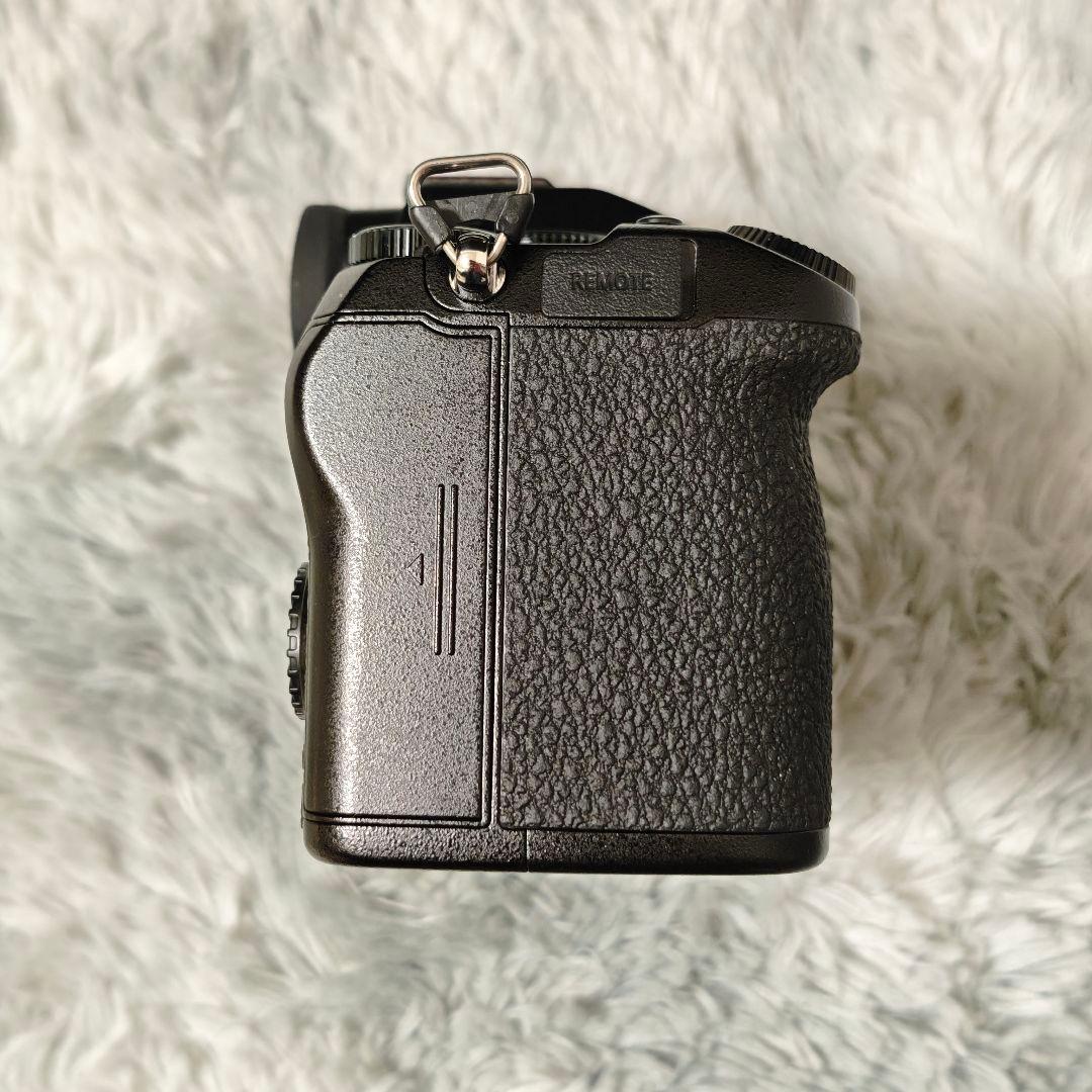 LUMIX S5 ➕ 28-70mm F2.8