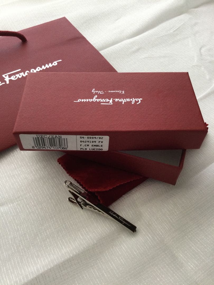 新品 フェラガモ Salvatore Ferragamo ネクタイピン シルバー